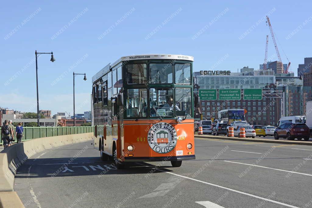 Városkép - Boston - Városnéző busz