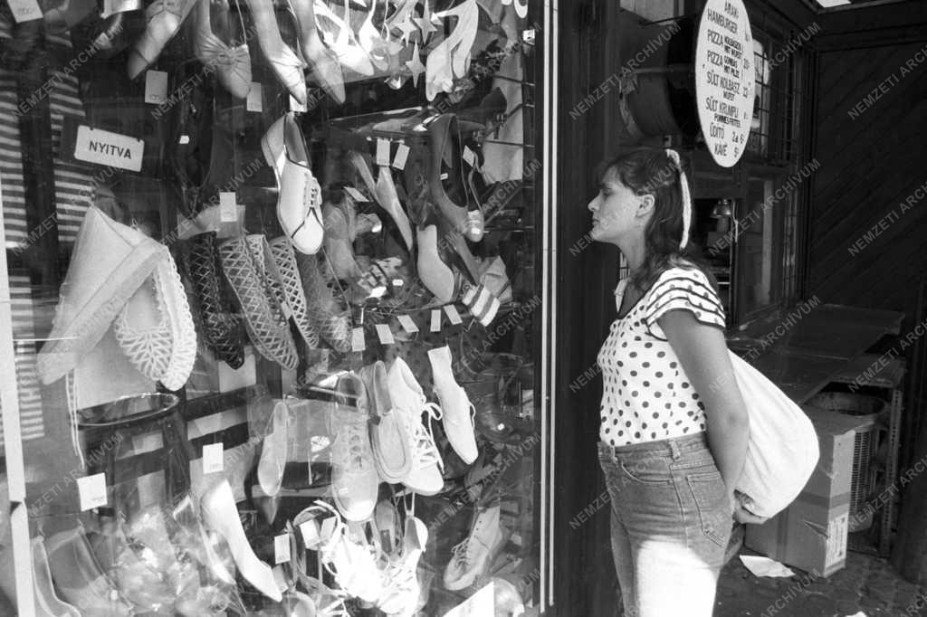 Kereskedelem - „Butikváros” a Rákóczi úton