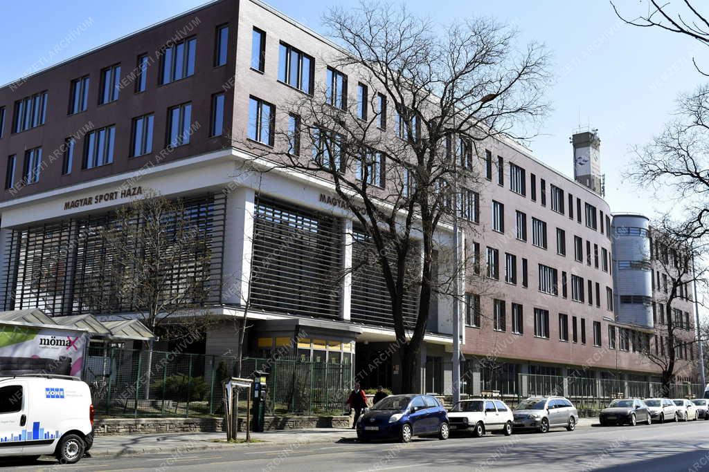 Városkép - Budapest - Magyar Sport Háza