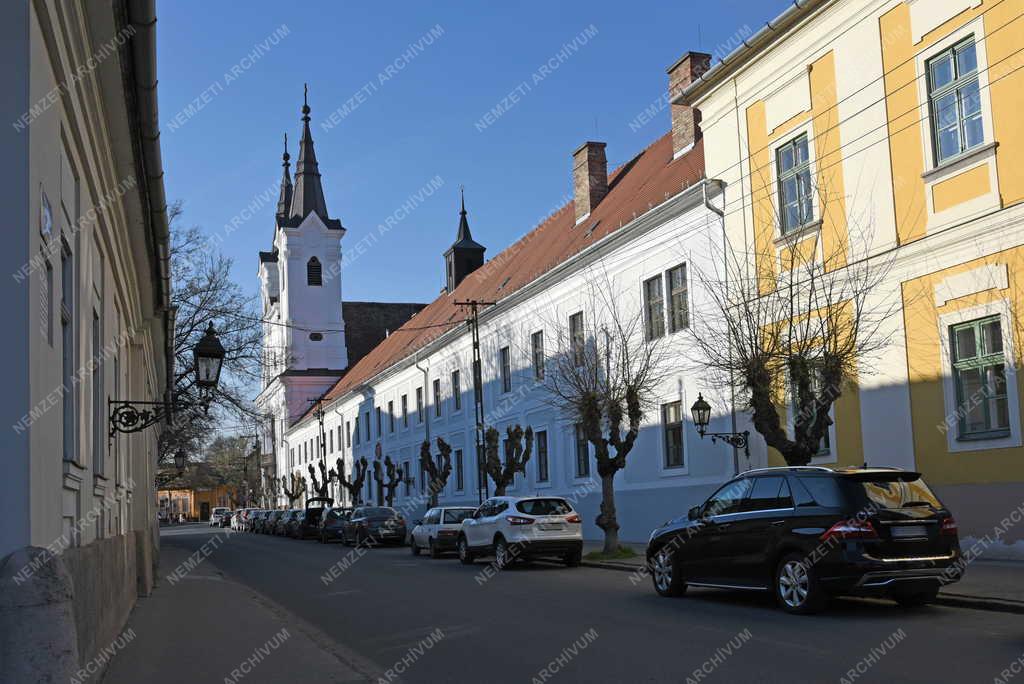 Városkép - Vác - Piarista templom