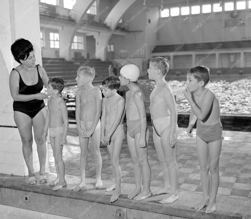 Sportoktatás - Úszásoktatás a Nemzeti Sportuszodában