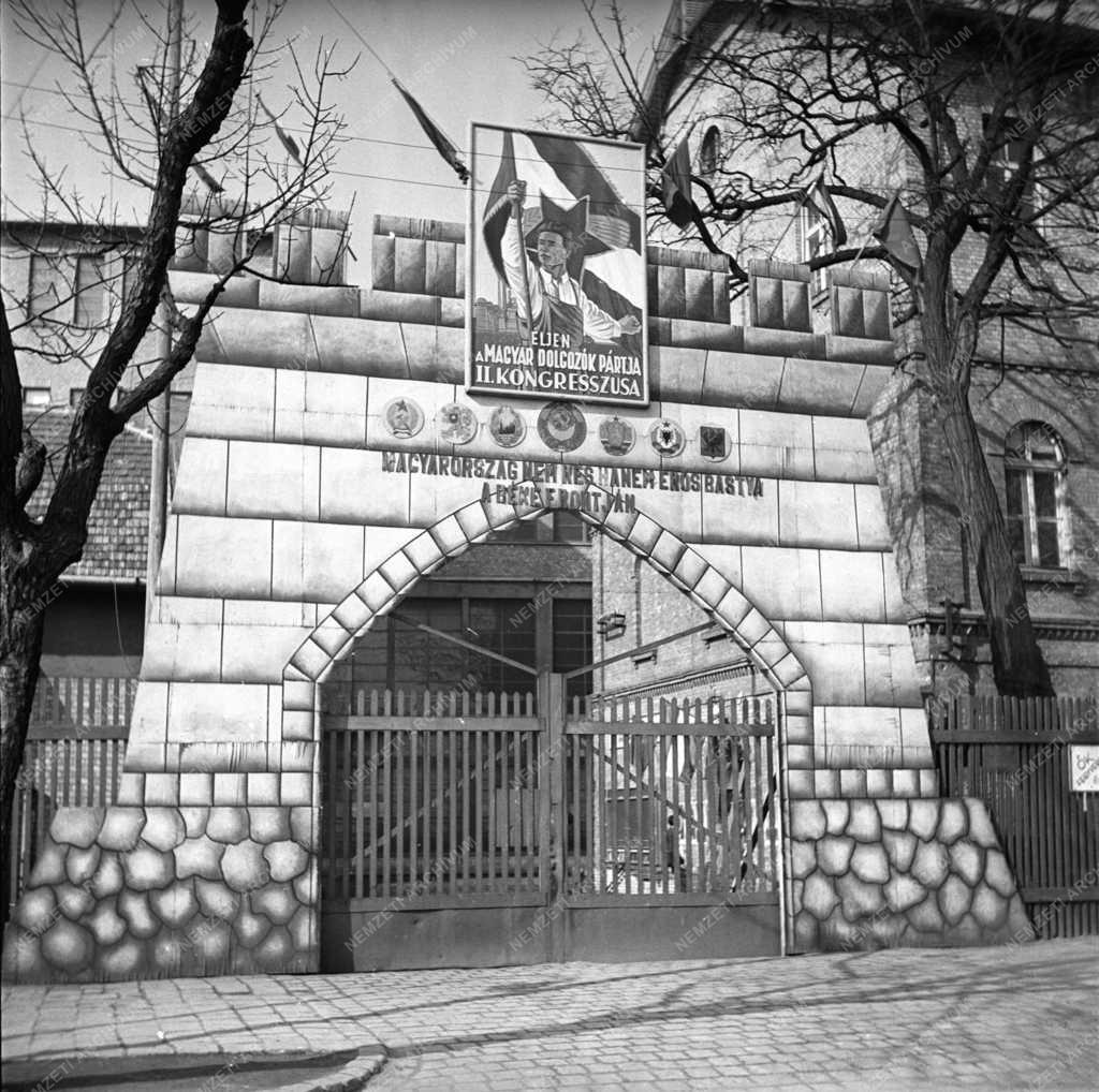 Belpolitika - Az MDP II. kongresszusa 