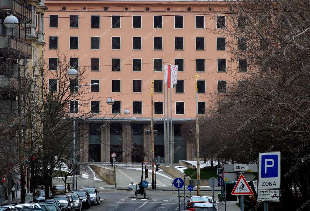 Épület - A T-Kom budapesti székháza