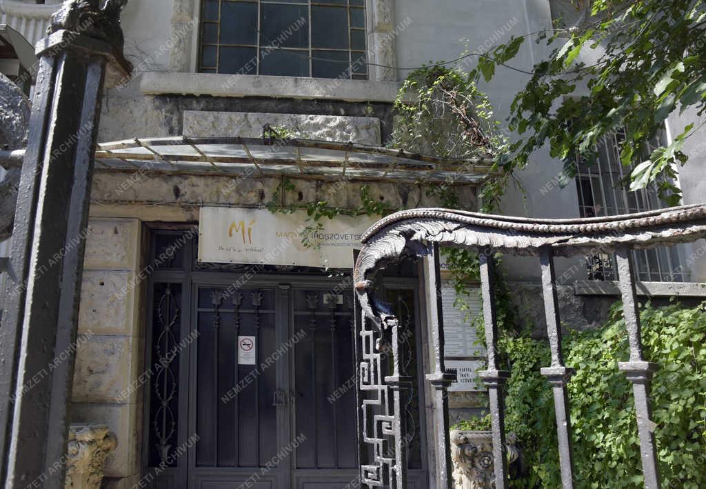 Városkép - Budapest - Magyar Írószövetség