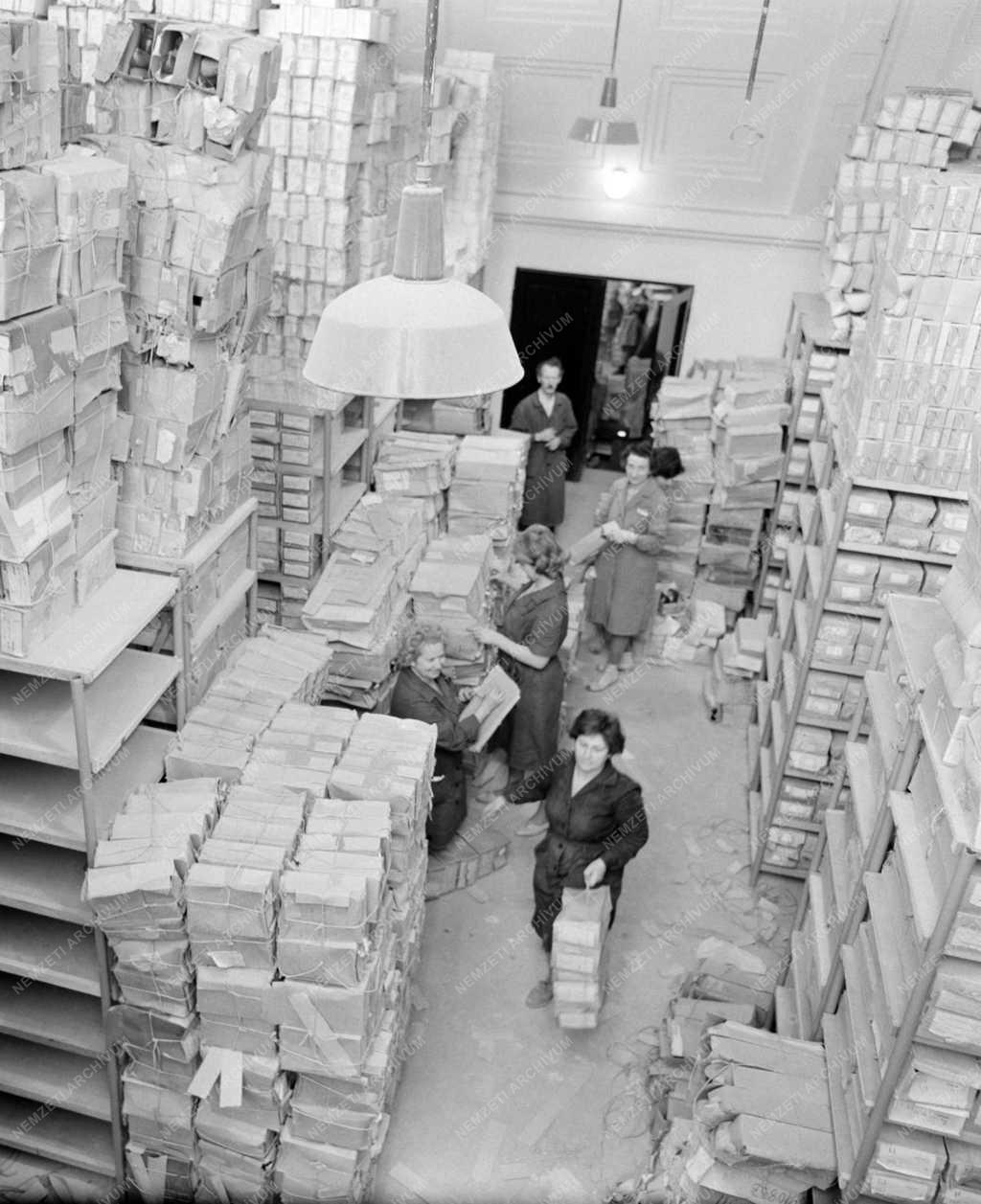 Kereskedelem - Divatcsarnok