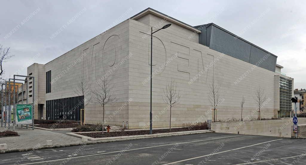 Kultúra - Debrecen - Átmenetileg bezárt a MODEM