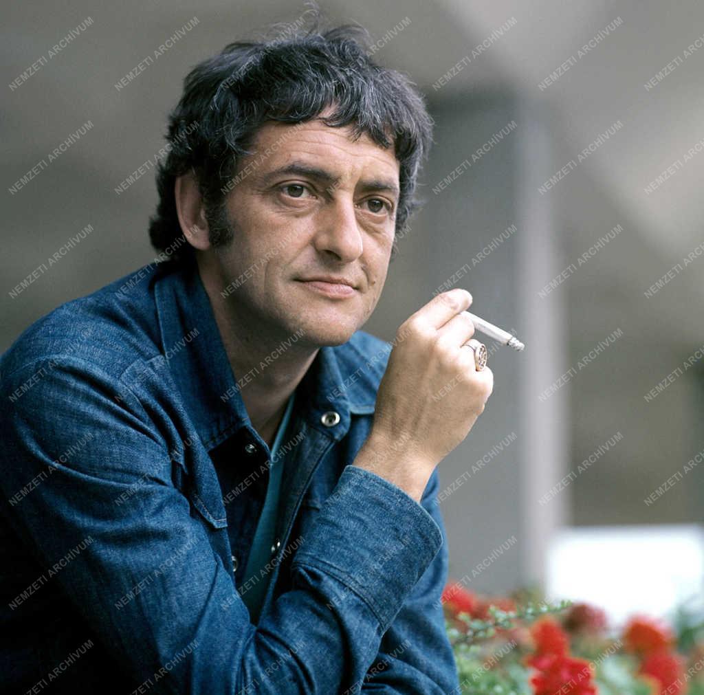 Színház - Kézdy György