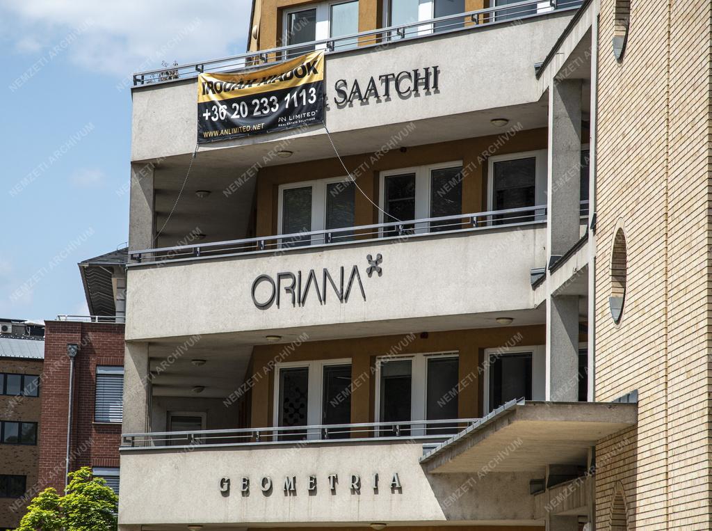 Szolgáltatás - Budapest - Irodaház a Montevideó utcában