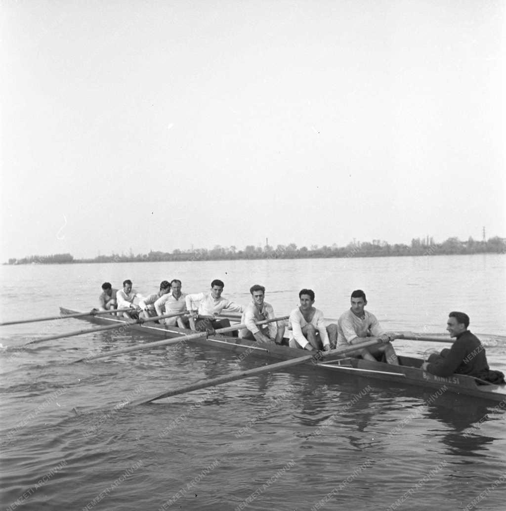 Sport - Evezés - Budapesti Kinizsi Sport Egyesület 