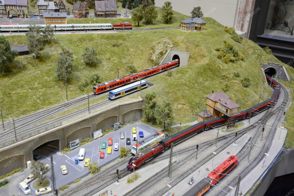 Érdekes - Budapest – Miniversum - Vasúti terepasztal