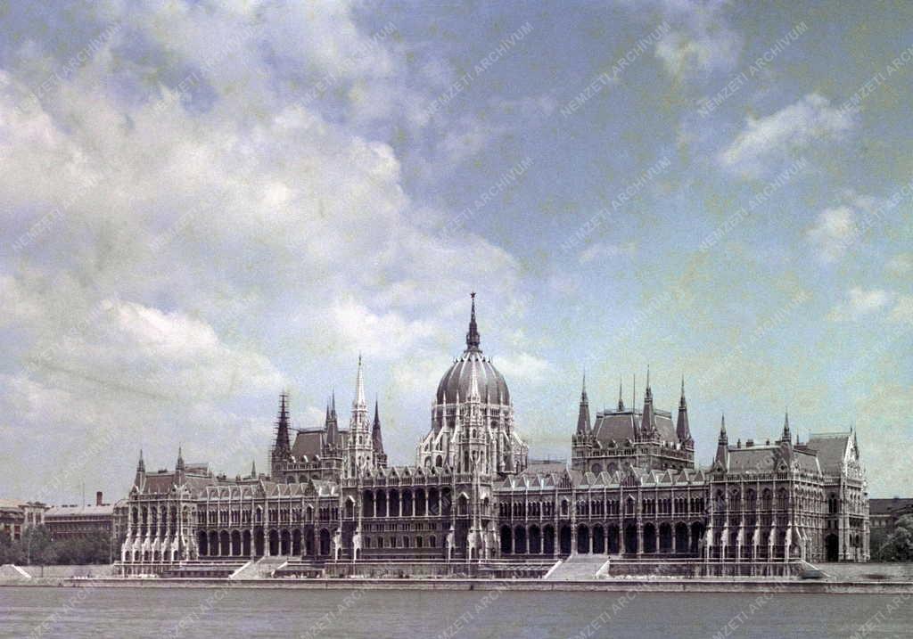Város - Budapest - Parlament