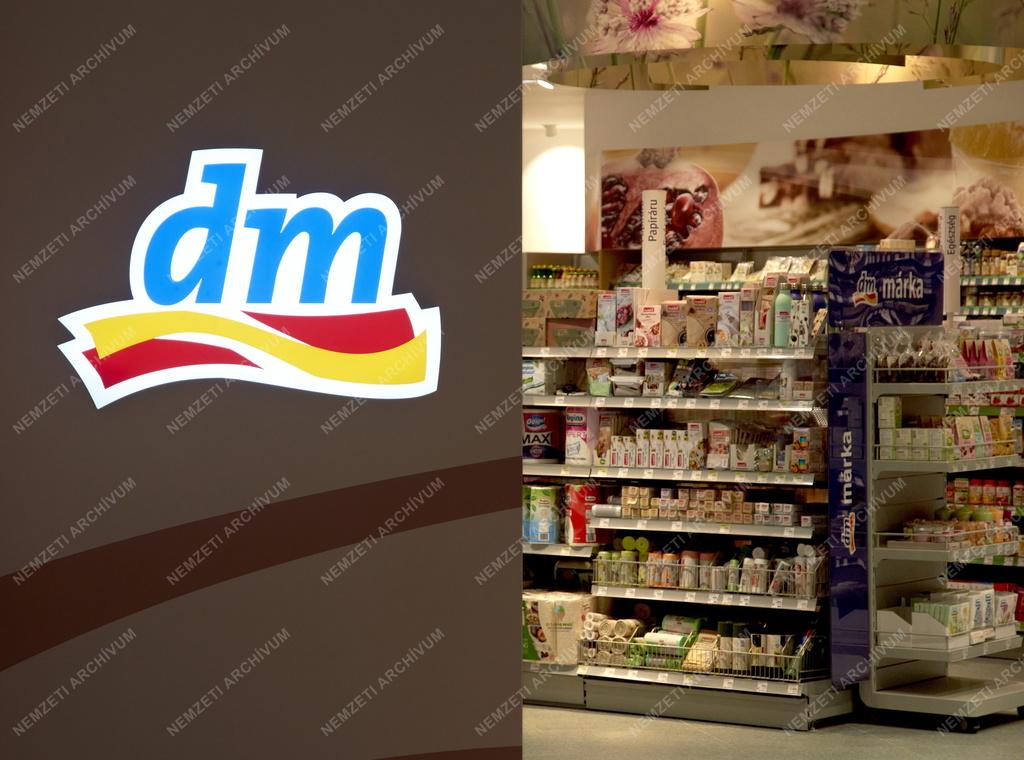 Kereskedelem - Szolgáltatás - Budapest - Lurdy Ház