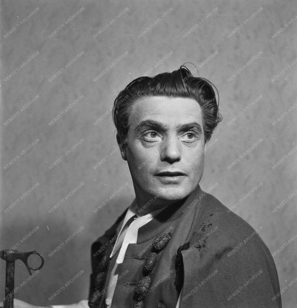 Kultúra - A Magyar Állami Operaház társulata bemutatja Johann Strauss: Cigánybáró című daljátékát a budapesti Városi Színházban