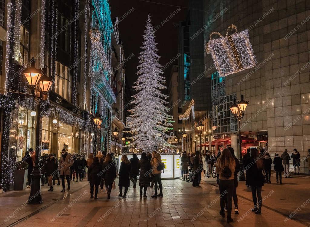 Kereskedelem - Budapest - Karácsony