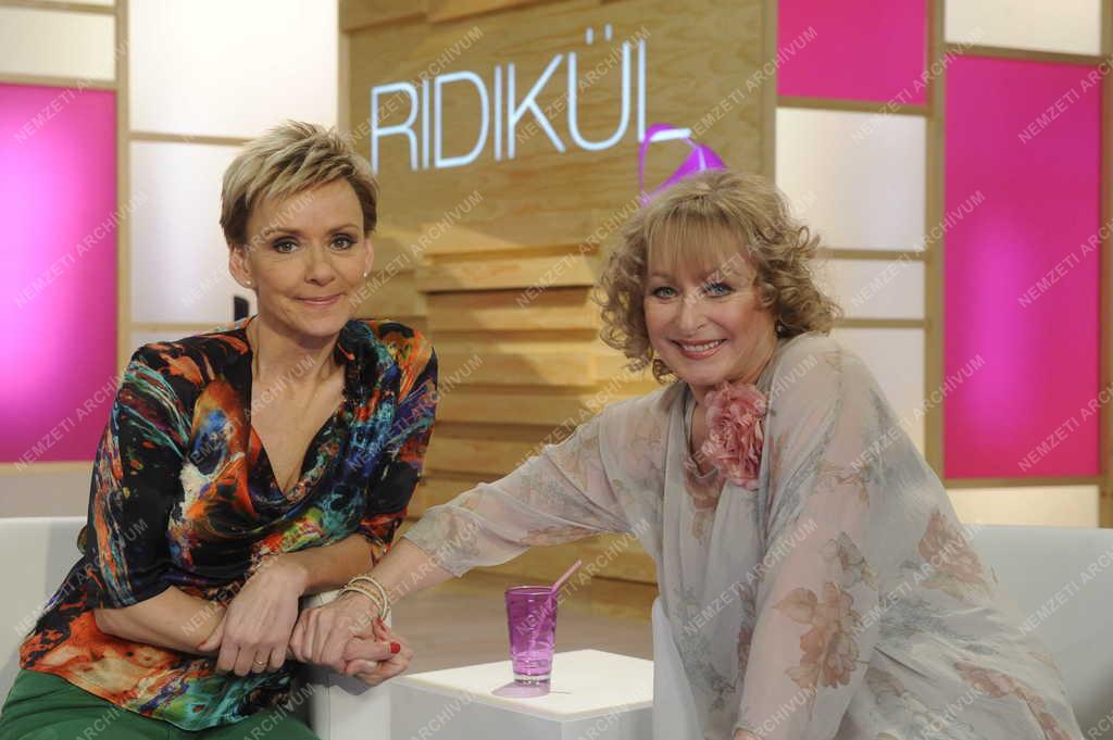 Televízió - Ridikül című női beszélgetős műsor