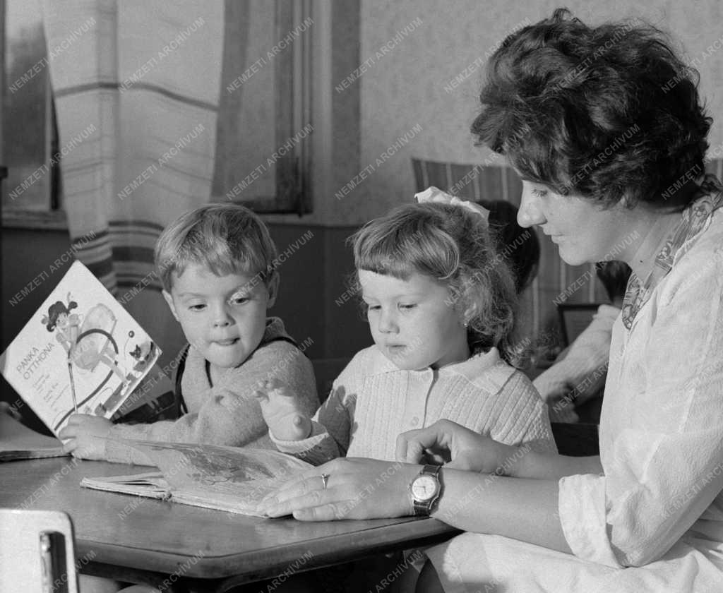 Oktatás - Pedagógusokat kapott Ormosbánya