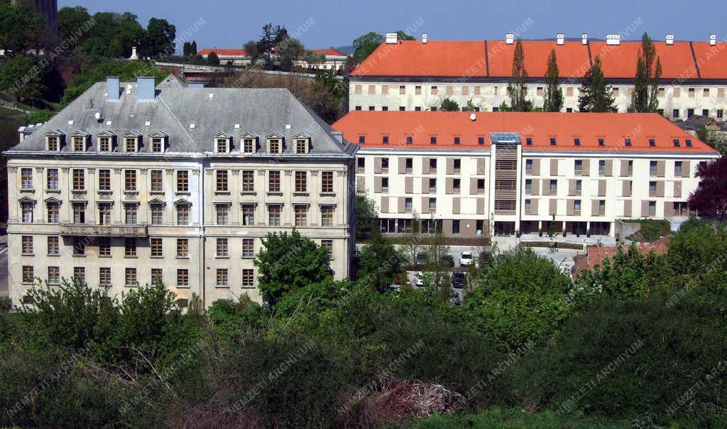 Felsőoktatás - Esztergom - A Tanárképzo Központ