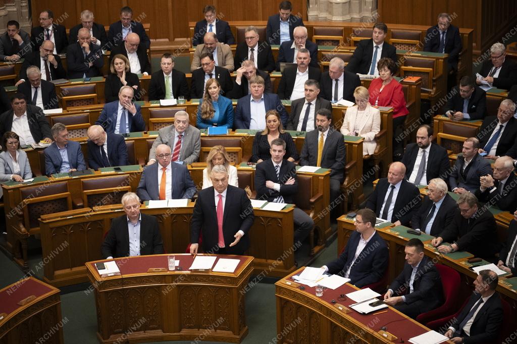 Az Országgyűlés plenáris ülése