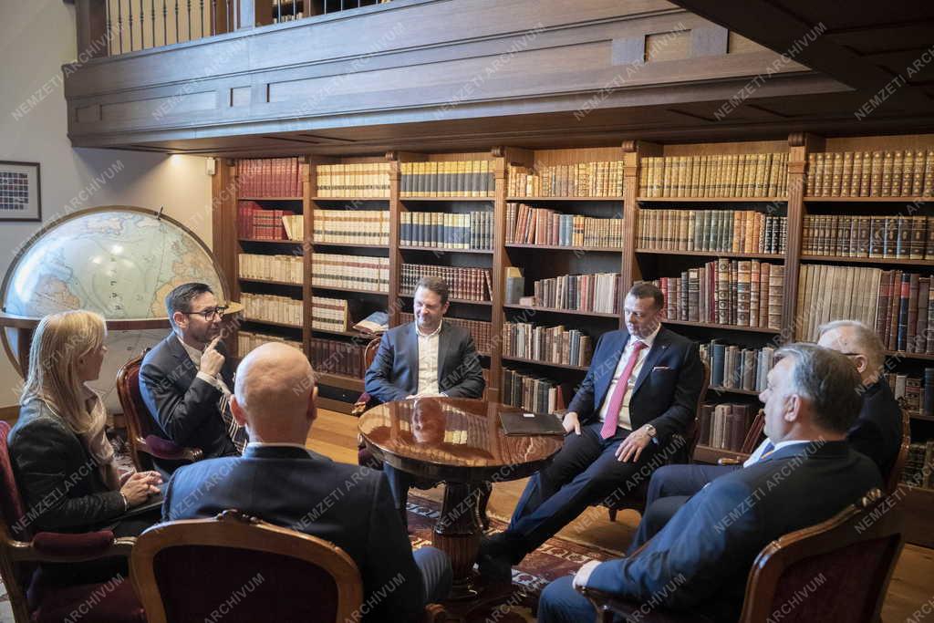 A kelet-közép-európai energiaszuverenitásról és az észak-déli energiafolyosó megerősítéséről egyeztetett Orbán Viktor 