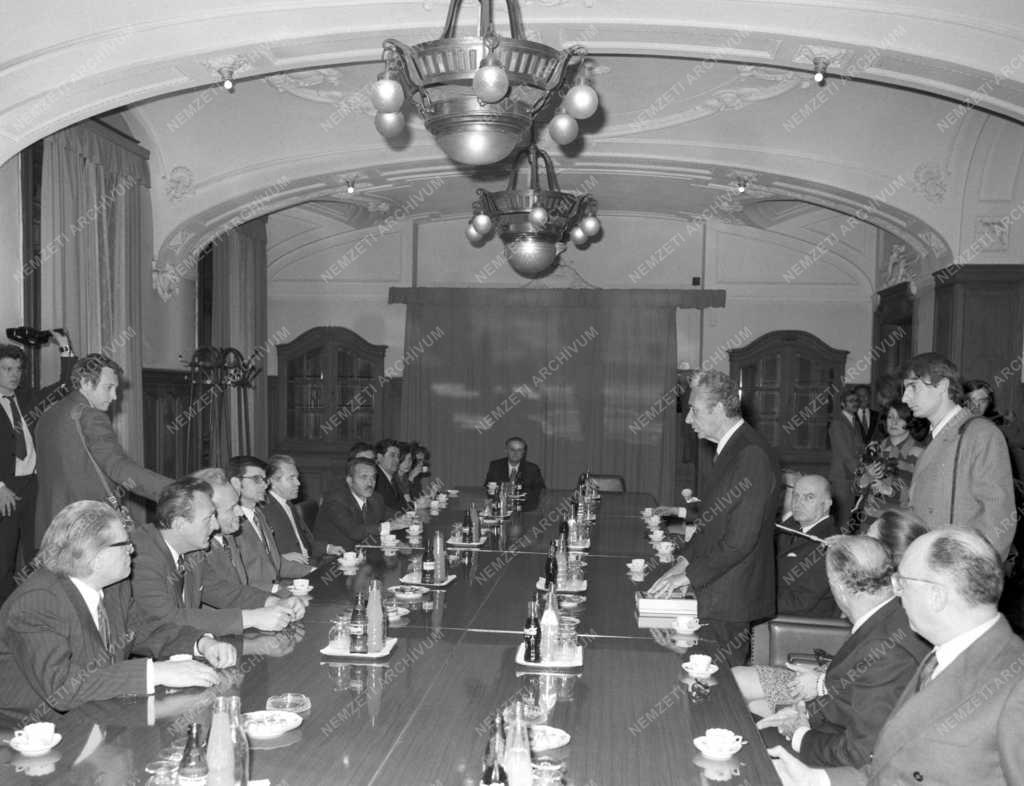 Külkapcsolat - Aldo Moro az ELTE Bölcsészkarán