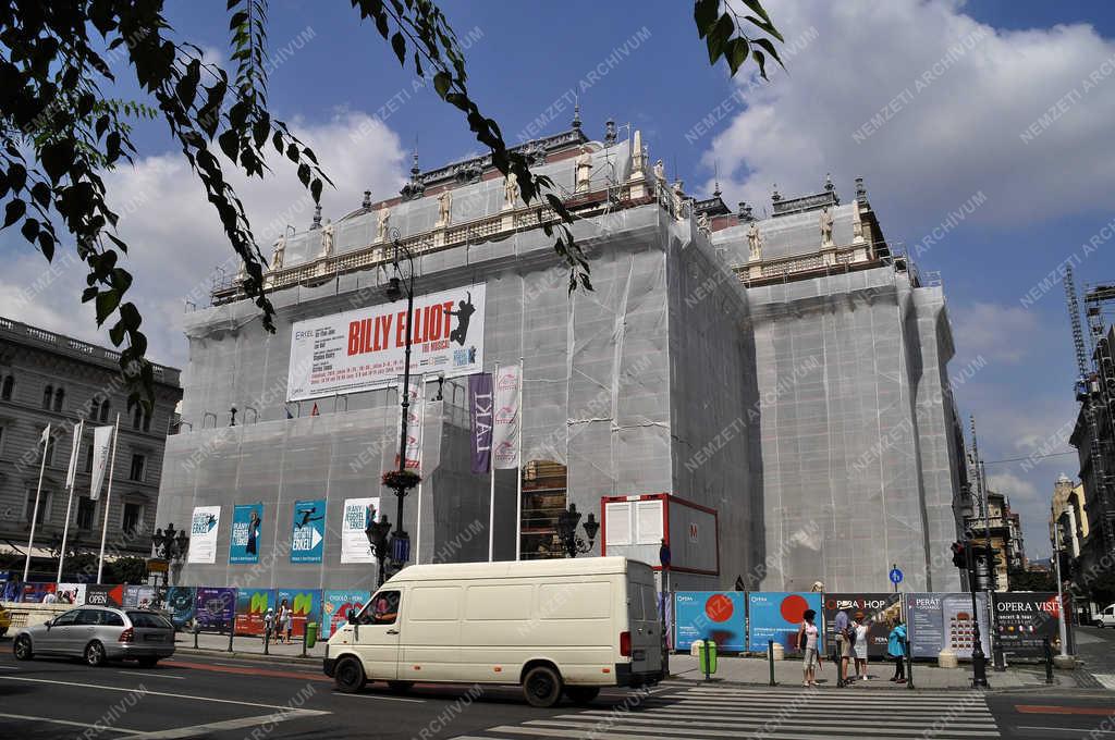 Építőipar - Budapest - Felújítják az Operaházat