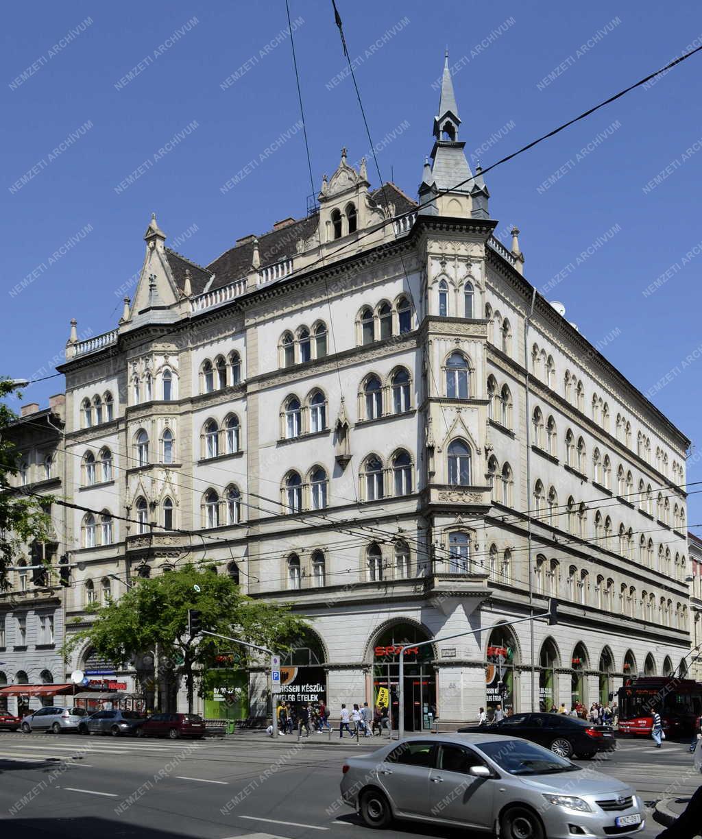 Épület - Budapest - Historizáló stílusú lakóház