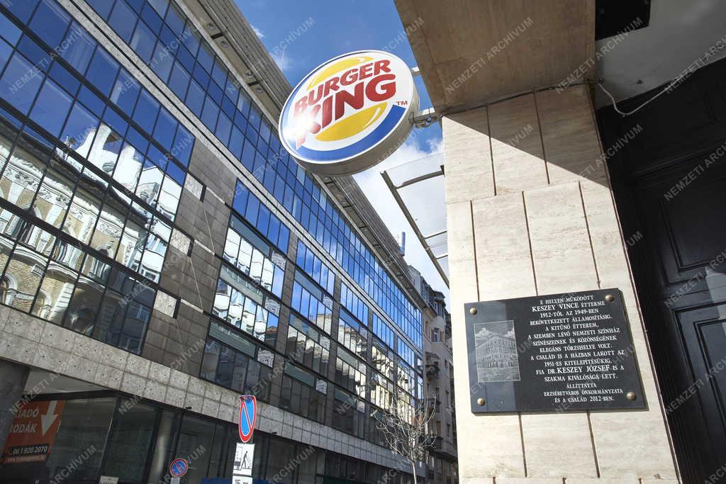 Vendéglátás - Budapest - Az egykori Keszey Étterem emléktáblája