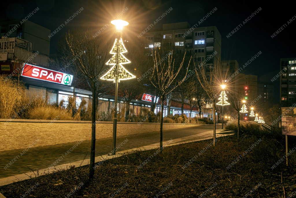 Városkép - Budapest - Kőbánya Újhegy karácsonyi díszkivilágításban