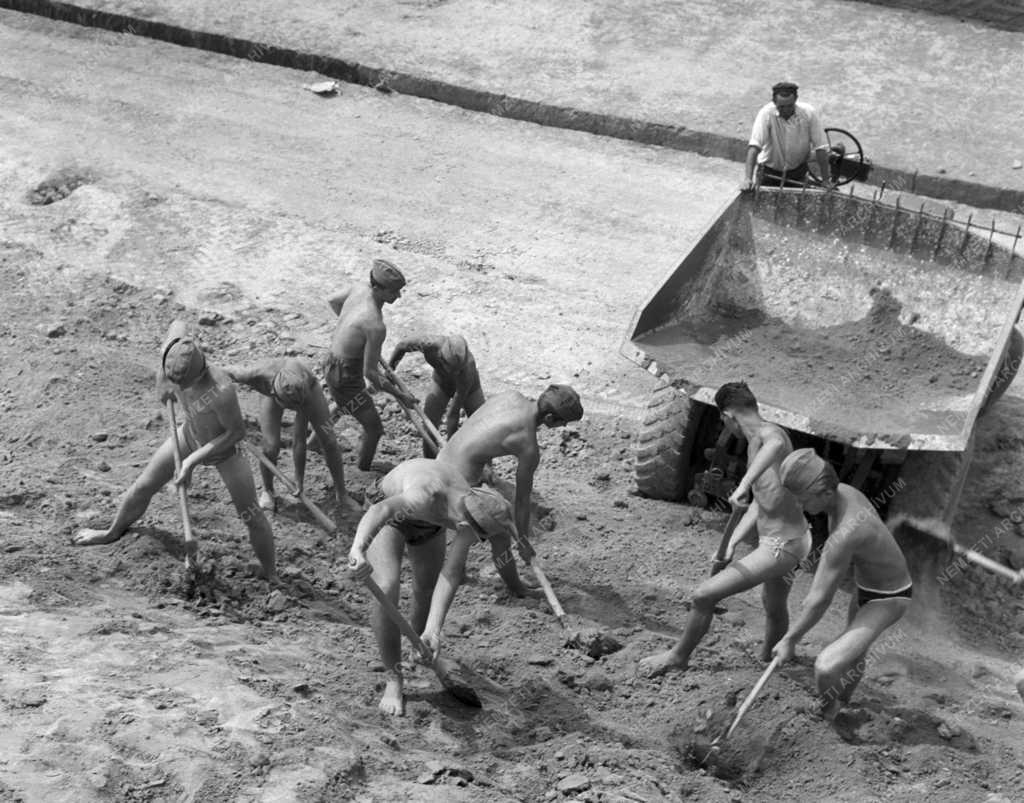 Ipar - A Dunai Cement- és Mészmű építése 