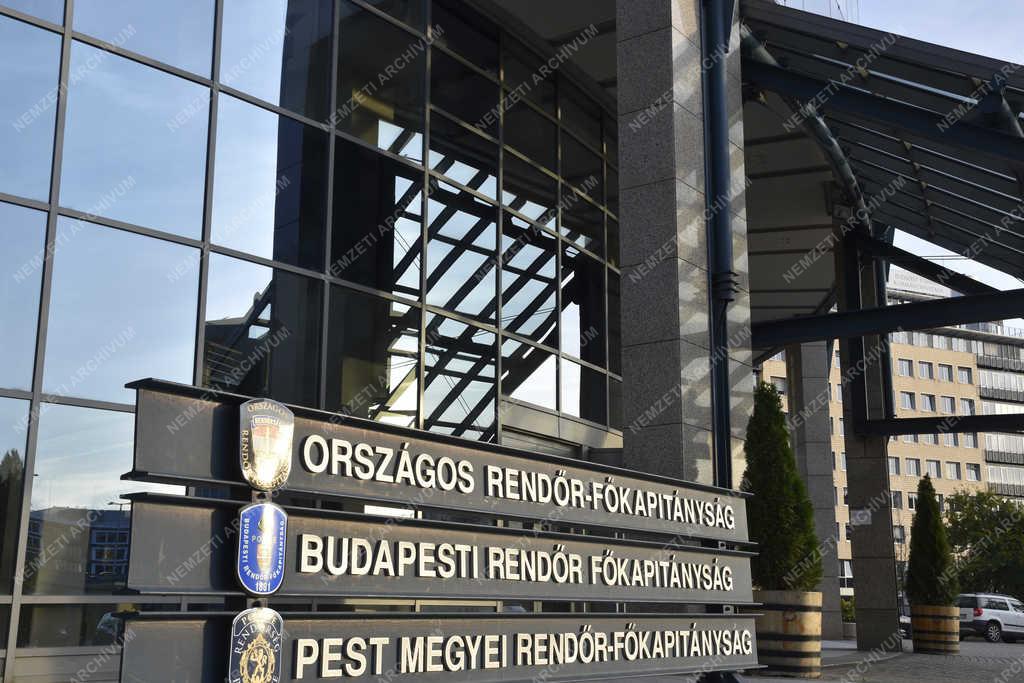Épületfotó - Budapest - ORFK Rendőrpalota