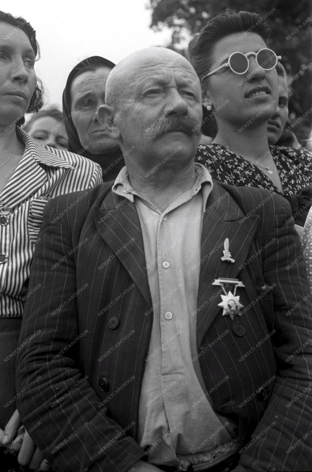 Belpolitika - Tisztavatási ünnepség
