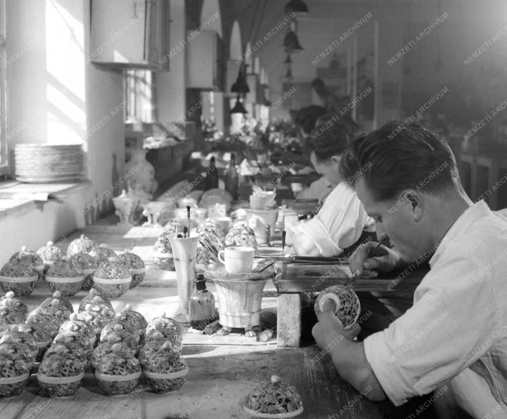 Ipar - Herendi Porcelángyár