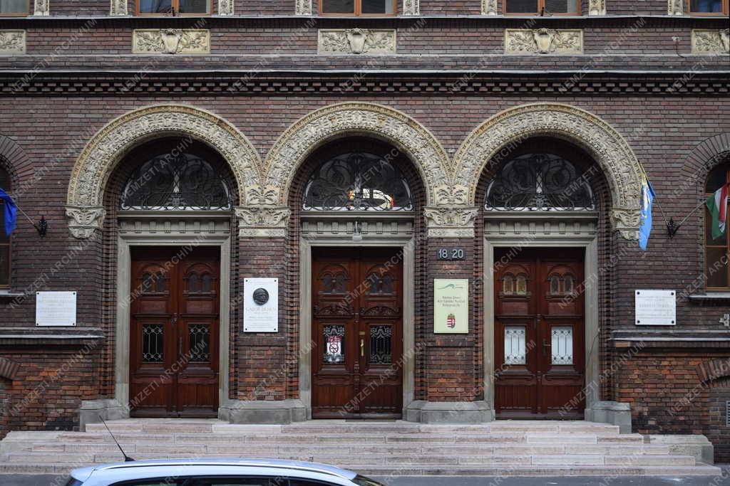 Városkép - Budapest - Xántus János Középiskola