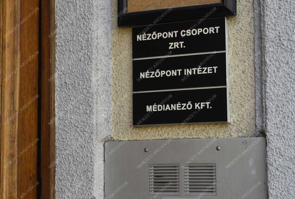 Belpolitika - Nézőpont Intézet
