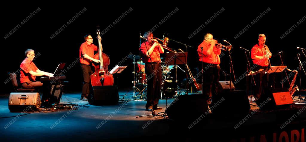 Zene - Budapest - Benkó 80 koncert