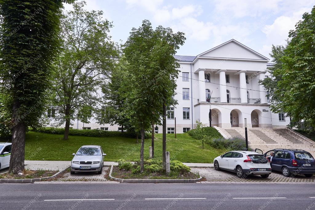 Oktatás - Budapest - Moholy-Nagy Művészeti Egyetem