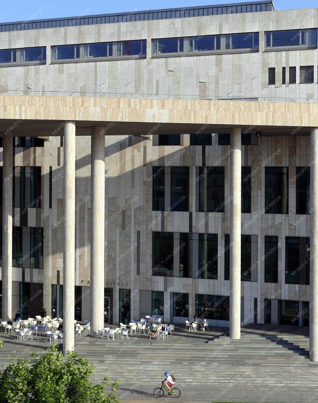 Kultúra - Budapest - Művészetek palotája 