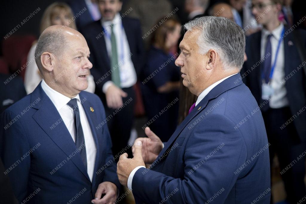 Az Európai Politikai Közösség csúcstalálkozója Spanyolországban