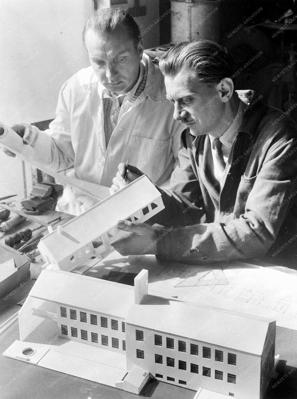 Ipar - Középülettervező Vállalat típustervei