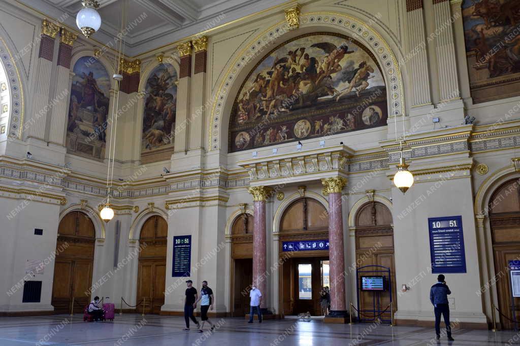 Közlekedés - Budapest - A Keleti pályaudvar  