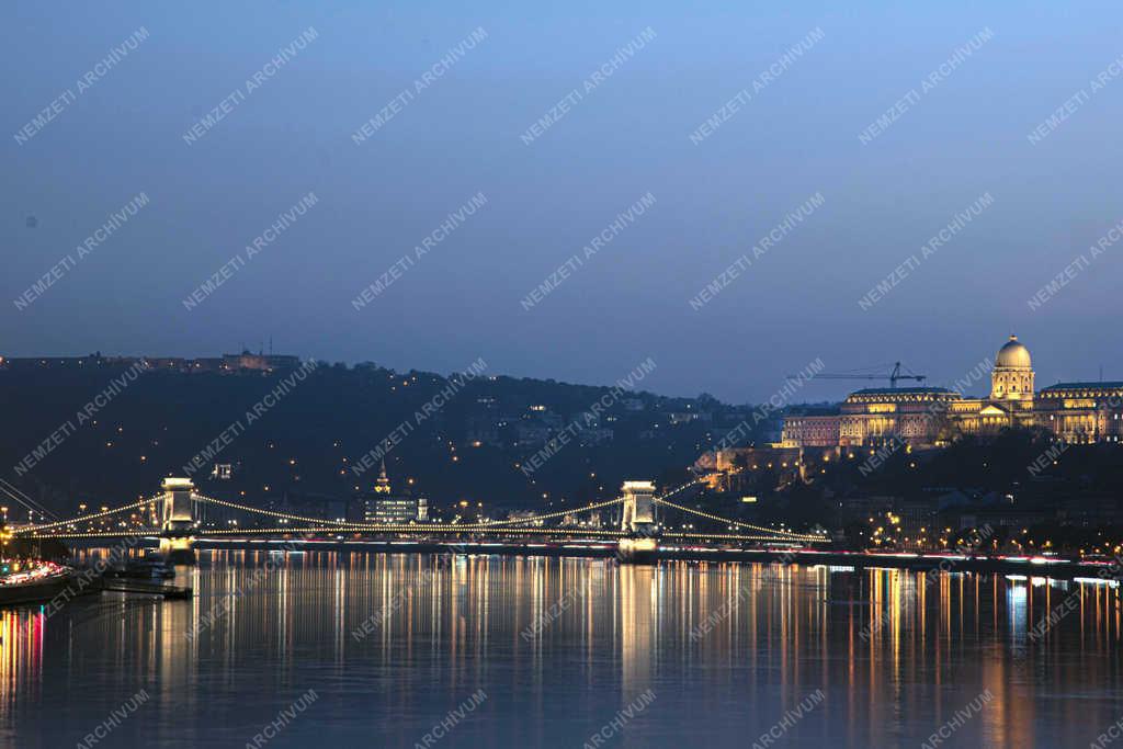 Városkép - Budapest - Esti felvétel