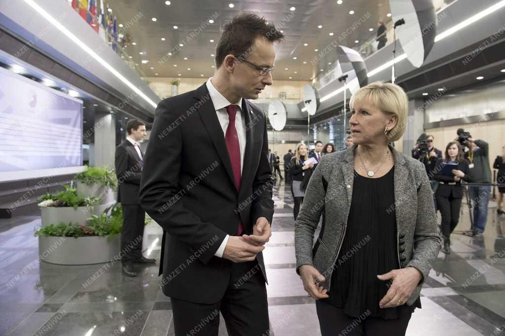 Szijjártó Péter külgazdasági és külügyminiszter Rigában