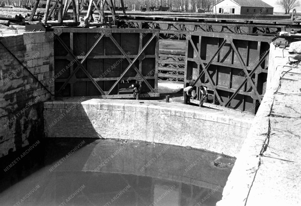 Építőipar - Közlekedés - Sió-csatorna újjáépítése