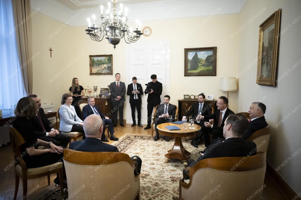 Orbán Viktor megnyitotta a Misszióvezetői Értekezletet