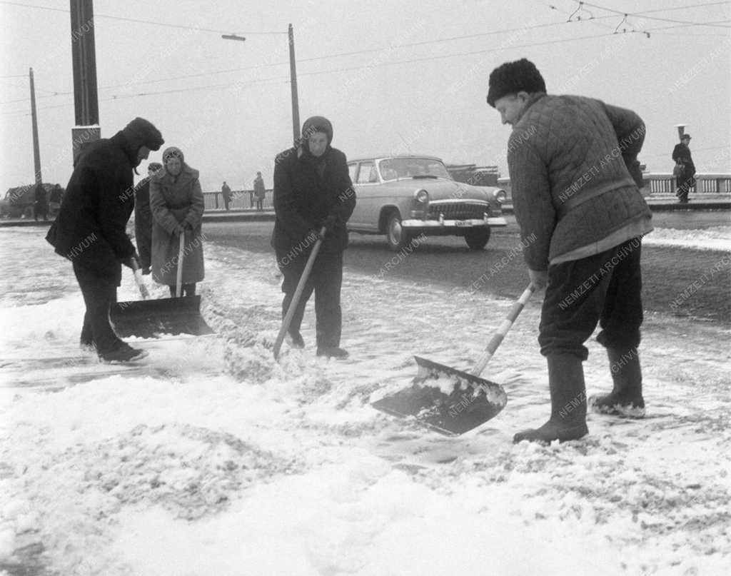 Időjárás - Közlekedés - Havazás a fővárosban