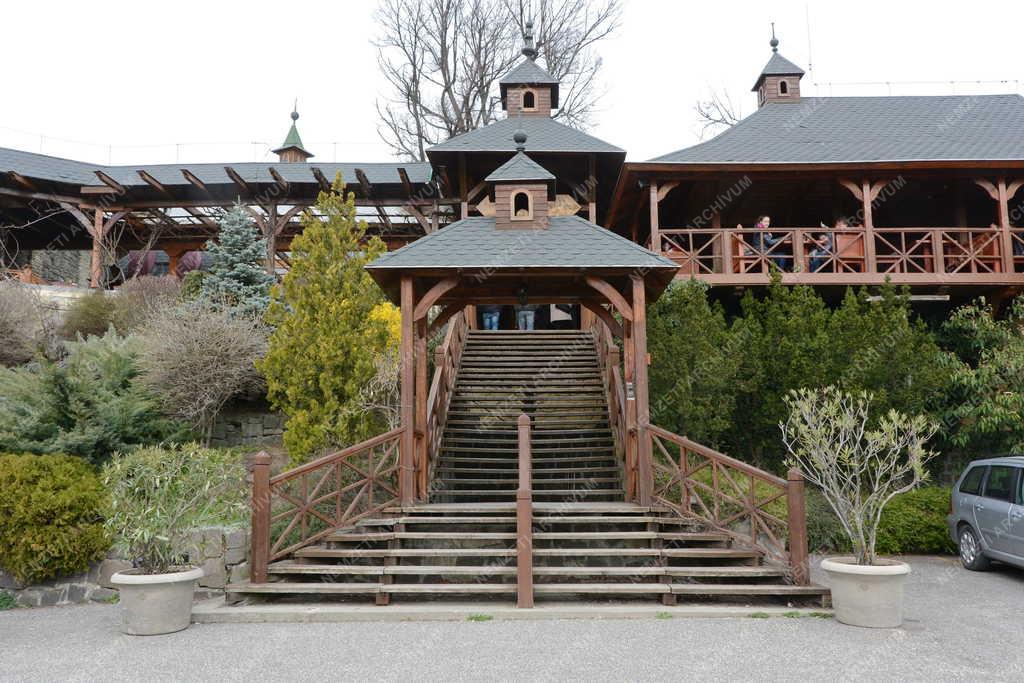 Vendéglátás - Visegrád - A Nagyvillám Étterem