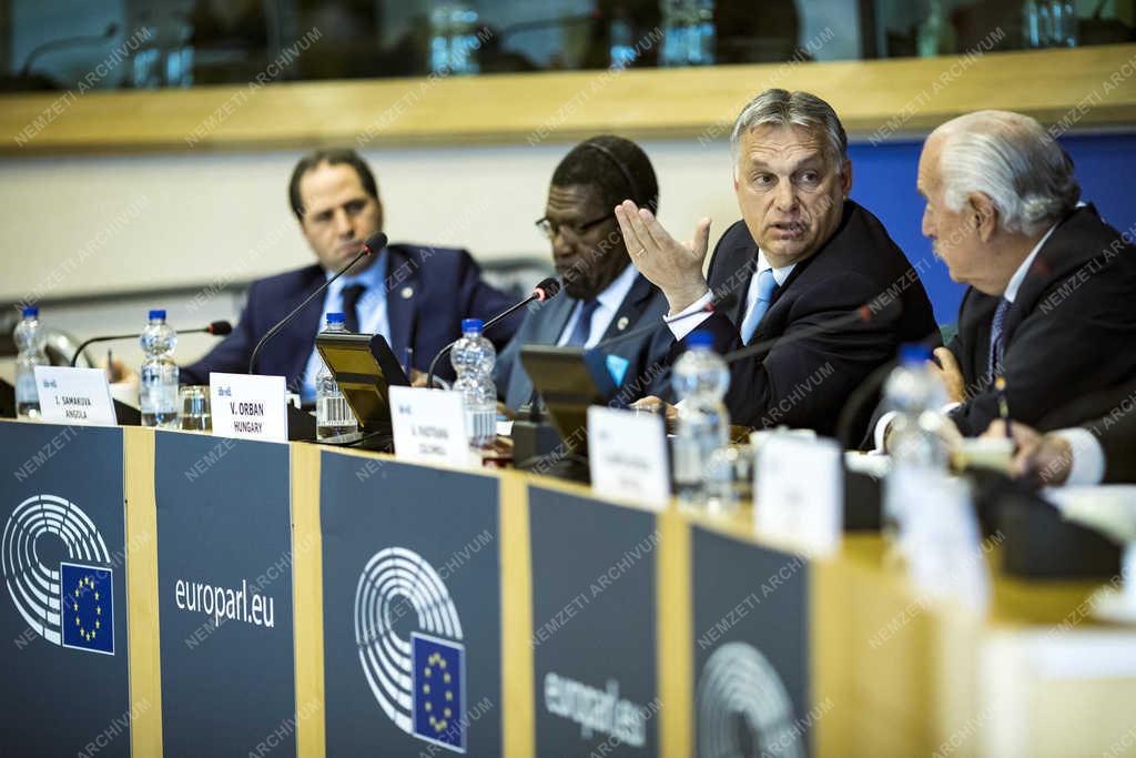 Orbán Viktor Brüsszelben