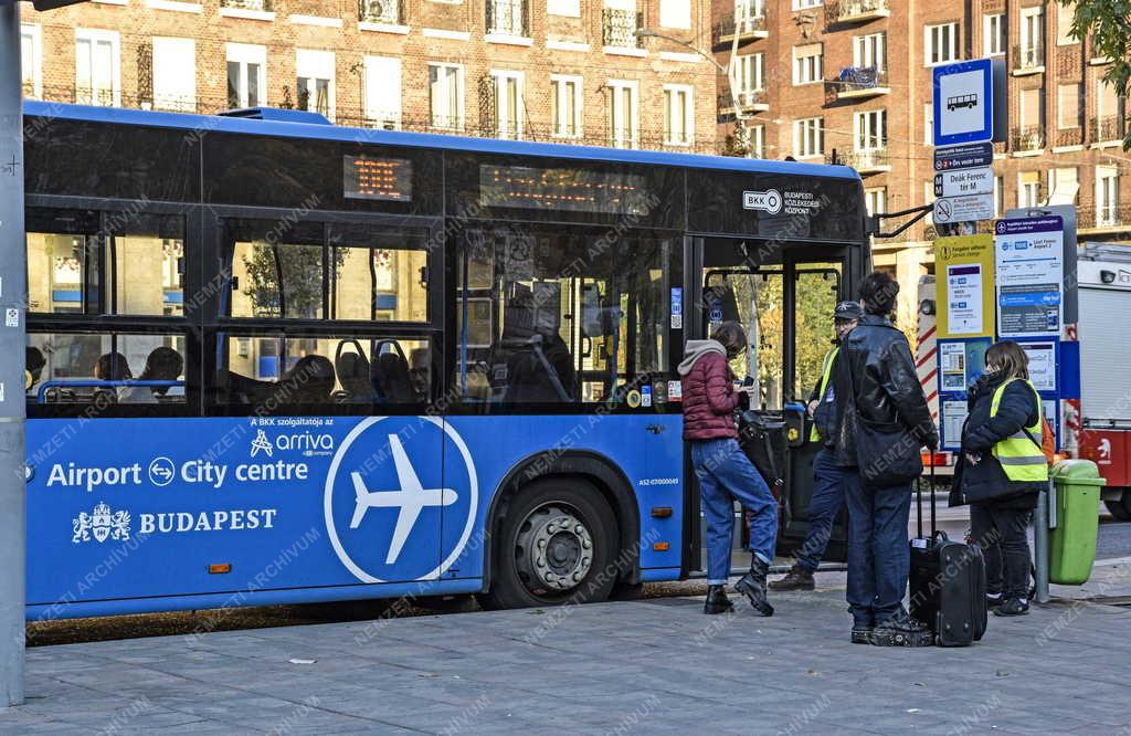 Közlekedés - Budapest - Közvetlen autóbuszjárat a belvárosból a repülőtérre