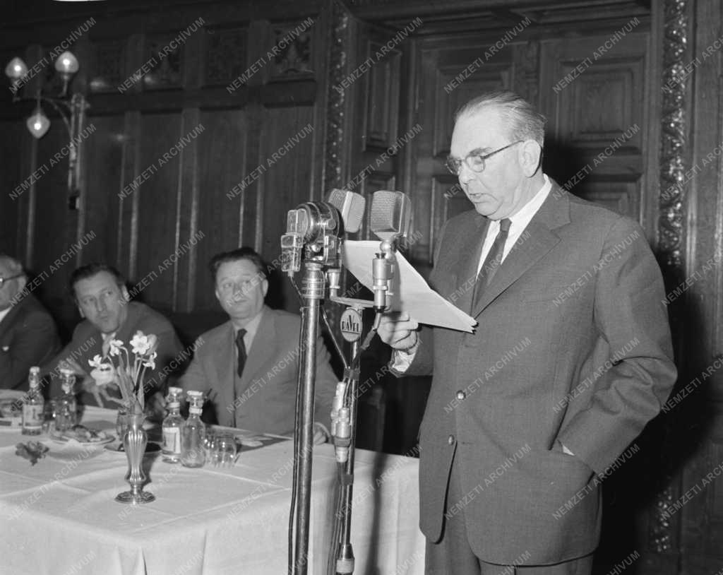 Belpolitika - OBT elnökségének kibővített ülése