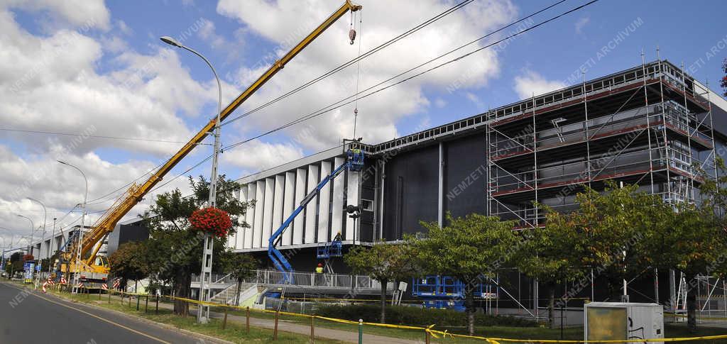 Építőipar - Budapest - Shopmark bővítés